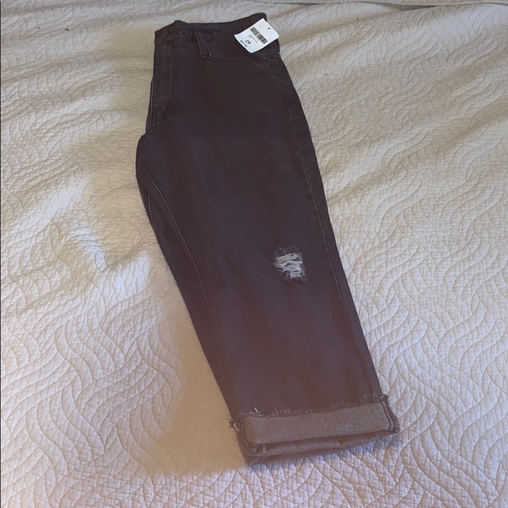 NWT FOREVER 21 Black denim Mom Jeans!🖤